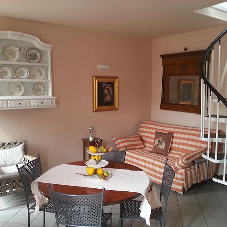 Case Vacanze Borgo Marina Imperia Kamer foto