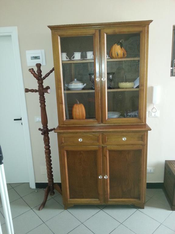 Case Vacanze Borgo Marina Imperia Buitenkant foto
