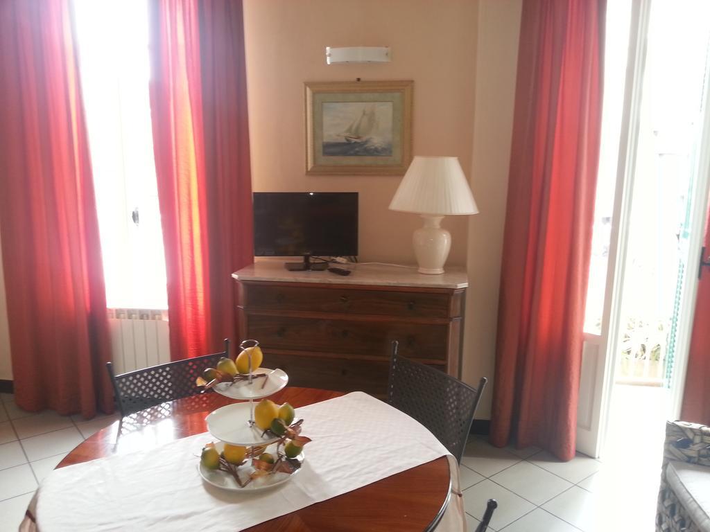 Case Vacanze Borgo Marina Imperia Kamer foto