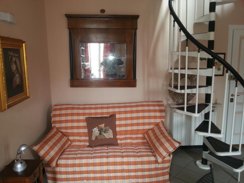 Case Vacanze Borgo Marina Imperia Kamer foto