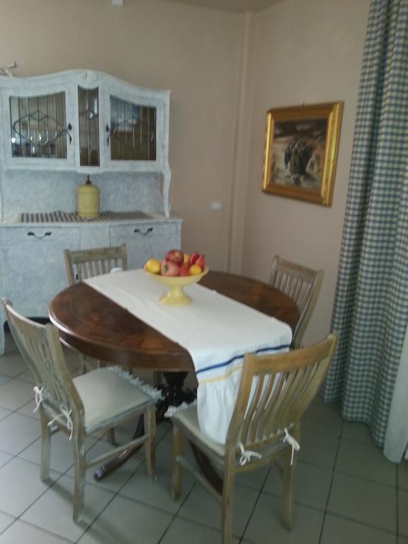 Case Vacanze Borgo Marina Imperia Kamer foto